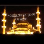 Bülent Ersoy Instagram - 🤲Af, mağfiret ve bereket ayı olan, tüm inananları müşterek bir düşünce ve değerlerde buluşturan ; kardeşlik ve paylaşma duygularının pekiştiği mübarek Ramazan ayının başta ülkemiz ve tüm insanlık adına hayırlara vesile olması ;yapılan tüm dua ve ibadetlerinizin kabûl olması temennisi ile “Hayırlı Ramazanlar” efendim..Barış, hoşgörü,ibadet,yardımlaşma ve huzurla geçirmeniz ve tekrarlarına erişmek dileğiyle.. Sevgi ve Saygılarımla...