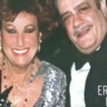 Bülent Ersoy Instagram – Dilkeşhâveran makamındaki “ Karanlık  Ufuktan  Güneş Doğmadı “ adlı bu  şaheser eseri musıki tarihinde  ilk kez Hocaların hocası , Cumhuriyet’in Diva’sı büyük Müzeyyen Senar yorumlamıştır.Daha sonra da öğrencisi San’at güneşi Zeki Müren yorumlamıştı. Dinletilerinize en derin saygılarımla sunuyorum efendim.