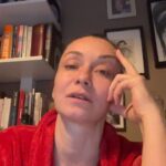 Başak Daşman Instagram – “iNSAN”

“İnsanların ne kadar kötü olduğunu görmek beni hiç şaşırtmıyor, fakat bu yüzden hiç utanmadıklarını görünce hayretler içinde kalıyorum.” demiş üstadın biri..
Beni hala şaşırtıyor….çünkü çoooook saçma!