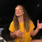 Başak Daşman Instagram - keyfimin kahyâsı masadakilerle dostsa .. demeyin keyfime ☺️❤️ Oh 🥂👌