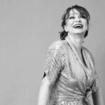 Başak Daşman Instagram - biz bi’ şarkıya takıldık Anne! #hatırla 🤍 @volkanhicyilmazphotograpy 📸