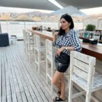 Başak Sayan Instagram - Tatil yapmayalı ne kadar uzun zaman oldu anlatamam. Benim için tatil hiçbir şeyi düşünmemek demek aslında. Ama gel gör ki özellikle çocuklardan sonra bunu başarabilmek neredeyse imkansız. Yine de rutinin dışına çıkmak, her gün yaptığın şeylerin dışında bir şeyler yapmak bile yeterli oluyor bazen…