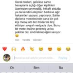 Başak Sayan Instagram – Tüm okurlarıma ve takipçilerime :
Kitaplarımı okuyanlar, hayatlarının değiştiğini söyleyenler, dizilerimi ve filmlerimi izleyenler yahut anne olmam dolayısıyla beni takip edenler burda bir aile gibi olduğumuz için hepiniz olanlardan üzgünsünüz biliyorum. Ve birkaç çift laf etmek ya da sorulması gereken soruları sormak istiyorsunuz. Ya da dayanamayıp had bildirmek. Lütfen yapmayın! Bakın fotoğrafları kaydırınca bana ve benim okurlarıma yazılanların nerelere varabileceğini okuyacaksınız. Lütfen siz bu şekilde davranmayın. Biz zaten hukuki mercilere başvurduk. Dikkat ederseniz ben uzak duruyorum. Nedenini anlatayım:
Korku, nefret, intikam, kin, suçluluk, utanç frekansı çok düşük duygulardır. Ve duygularımız bizim kişisel frekansımızı oluşturup dünyaya kim olduğumuzu gösterirler. Her duygu bir kimyasaldır. Ve siz bu duyguları ne kadar çok hissederseniz hücreleriniz o kadar fazla bu kimyasala maruz kalır. Ve devamlı size aynı olayları yaratır ki ihtiyaç duyduğu kimyasalı vücut üretsin. Arka planda da sistem şöyle ister: Siz ne kadar fazla bu duygularla hareket ederseniz o kadar fazla zorluk yaşarsınız yaşantınızda. Aynı olaylar tekrar edip durur. Biri size saldırdığında, korkunç şeyler yaptığında egonuzun size yapmanızı söylediği şeyleri yapmadığınız takdirde bir daha aynı olayları yaşamazsınız. Bunu yapmak çok zor biliyorum. Ama yapmak için yanıp tutuşurken durduğunuzda bir yol açılır önünüzde. Mevlana “Işık saçmak için önce yanmak gerekir” derken bahsettiği yanma eylemi budur işte. İçiniz yanar eylemsizlik içinde dururken. Siz ne kadar fazla bu duygulardan uzak durup yüksek frekanslı duygulara odaklanırsanız ve egonuzun size yap dediği eylemleri yapmazsanız o kadar büyük bir tekamül sıçraması yaparsınız. İnanın bunu yapabildiğinizde karşınızda size saldıran kim varsa bir şekilde başına kötü şeyler geliyor. İşleri yürümüyor, olacak olan olmuyor, zorluklar yaşıyor. DEVAMI YORUMLARDA 👇🏻
