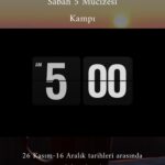 Başak Sayan Instagram - İnsan ne kadar büyüse, bir yetişkin olsa, başarılar kazansa, kendi ailesini kursa, dünyayı görse, ayakta alkışlansa da içindeki yaralı çocuğun acısı hiç dinmez. Bir zamanlar onu en çok koruması kollaması gerekenlerin açtığı yaraların yarattığı duygular yaşı kaç olursa olsun, hangi sıfatlara sahip olursa olsun kapanmaz. O anılar bilinçaltının derinliklerine bastırılıp yok edildiği zannedilse de onların yarattığı duygular, düşünceler insanı yönetmeye, belli şekilde davranmaya, belli şekilde tepki vermeye iter. Bilinçli tarafı bir yöne gitmek isterken bilinçaltındaki bulunan bu kayıtlar onu tam tersine yönlendirir. Bunu değiştirmenin tek yolu ise insanın kendi içine doğru bir yolculuğa çıkmasıdır. Bu yolculuğun ilk adımını “Sen Değişirsen Her Şey Değişir” diyerek atmak istiyorsanız “Sabah 5 Mucizesi Kampına” katılabilirsiniz. Bilgi için 👉🏻 info.basaksayan@gmail.com adresine yazabilirsiniz…