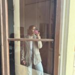 Bab Buelens Instagram - POV finding the perfect airbnb: level 100 🕵️‍♀️🏰 ( look for chewie in slide 8)