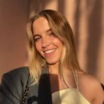 Bab Buelens Instagram - turned 30 on a full moon 🌝🎂 thank you for the warm wishes & sweet messages - two sides of a happy gemini girl in the sun yesterday 🌞