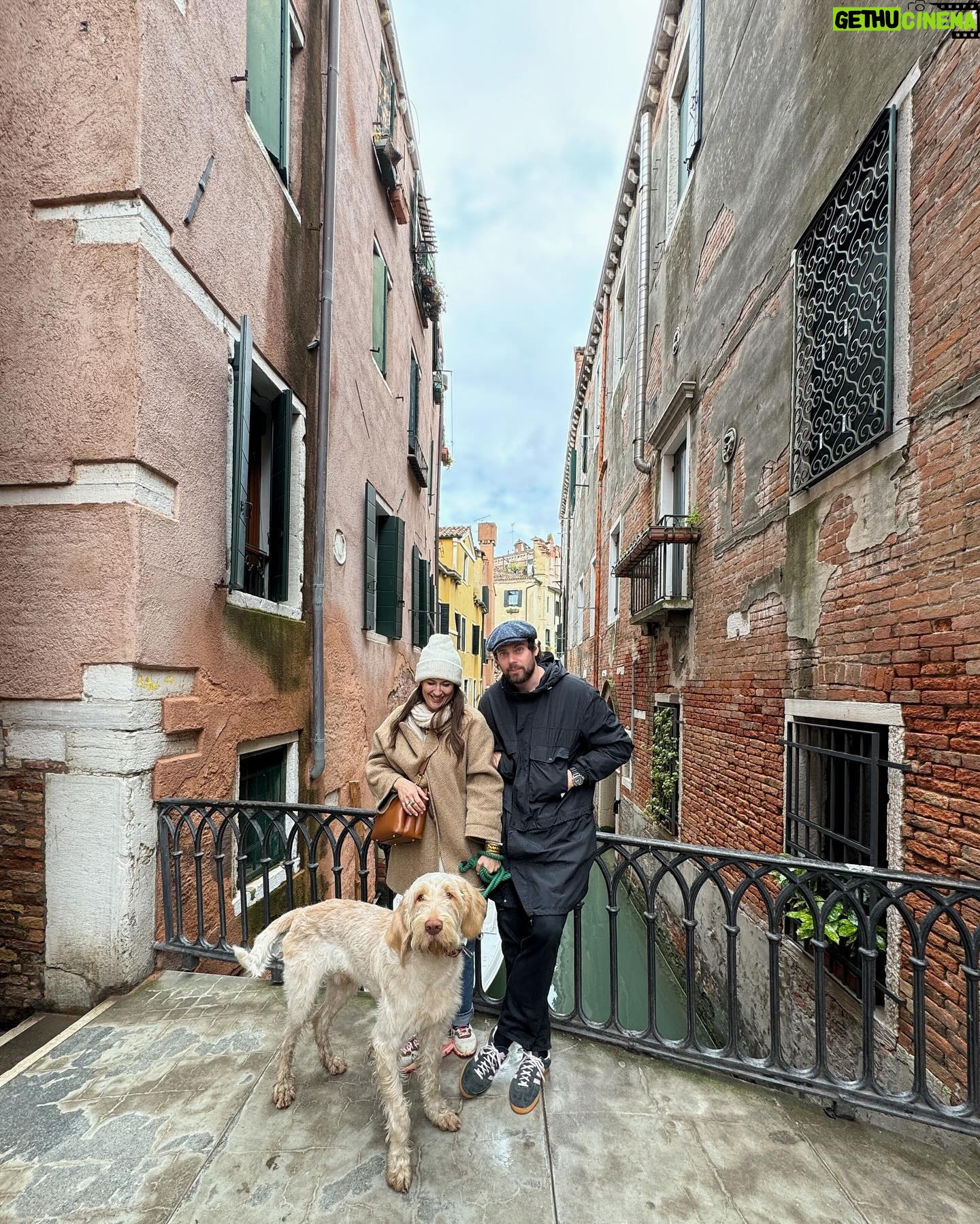 Bab Buelens Instagram - mood: happy ❤️ cause: friends & italy