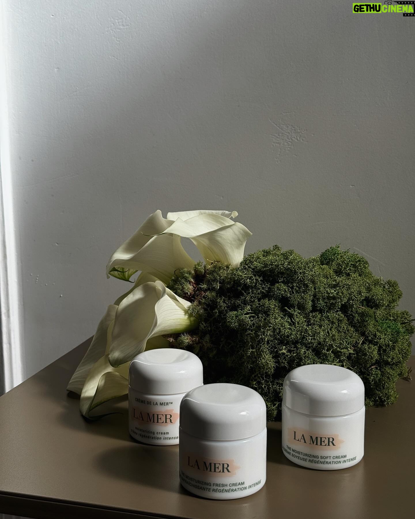 Bab Buelens Instagram - skincare afternoon ๐งด๐ (invited thus advertisment)