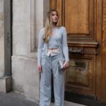 Bab Buelens Instagram - Hanging around in my quartier temporaire in @liujo 🩵 #SS24 #LIuJoTheNewGlam (advertisment)