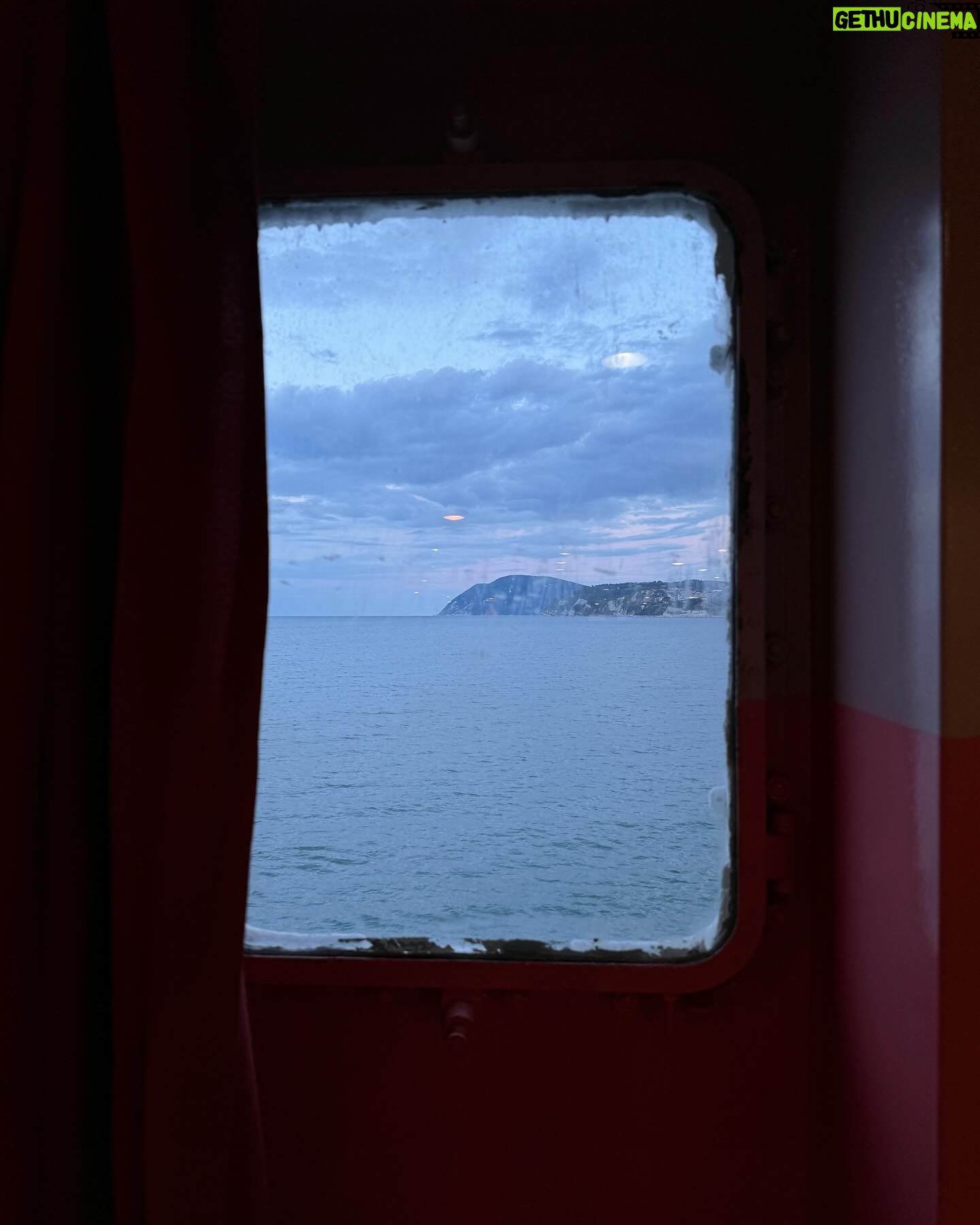 Bab Buelens Instagram - first time i slept on a ferry ⛴️ (i do get seasick sometimes & i’m not a big fan of big boats so felt a bit tense at first but ended up loooooving it (probably also thx to motion sickness pills) and had such a great night of sleep together in our tiny cabin 🐕🦺👫 if you don’t expect a cruise when taking the ferry: 10/10 would recommend)