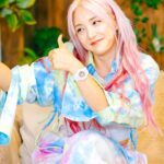Bada Instagram - 오늘 밤 10:40분 SBS에서 방송하는 명곡 챔피언십!🎙️K-POP에 대한 재밌는 이야기들을 들려드릴테니 많은 시청 바랄께요💜 #SBS #명곡챔피언십 #K-POP #BADA #많관부