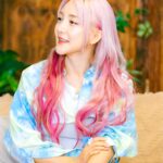 Bada Instagram - 오늘 밤 10:40분 SBS에서 방송하는 명곡 챔피언십!🎙️K-POP에 대한 재밌는 이야기들을 들려드릴테니 많은 시청 바랄께요💜 #SBS #명곡챔피언십 #K-POP #BADA #많관부