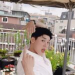 Bada Instagram - 혁수와 바다의 비타민 핑~ @.@💕🌸🌻🌼🪻🌷 #도파민 #진행시켜 #바다 #권혁수 #권혁수감성 #핑#릴스 #reels #kpop