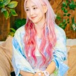 Bada Instagram - 오늘 밤 10:40분 SBS에서 방송하는 명곡 챔피언십!🎙️K-POP에 대한 재밌는 이야기들을 들려드릴테니 많은 시청 바랄께요💜 #SBS #명곡챔피언십 #K-POP #BADA #많관부