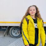 Bade Arazlı Instagram - Sarı yanıyo’sa bas gaza daha fazla 💛 Gelişine konuş ya da bırak onu yolda 😏 Söylediğimi değil, söylemediğimi anla, ah 🤫 Bugünümü değil, yarınımı bana kolla 😎