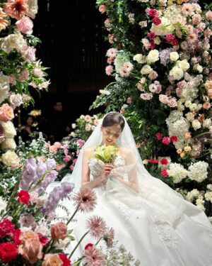 Bae Woo-hee Instagram - 윤조의 결혼식👰🏻‍♀️🧡