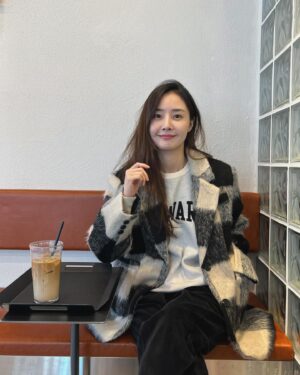 Bae Woo-hee Instagram - 저요🙋🏻‍♀️🎶
