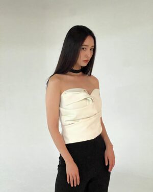 Bae Woo-hee Instagram - #profile @management_bom