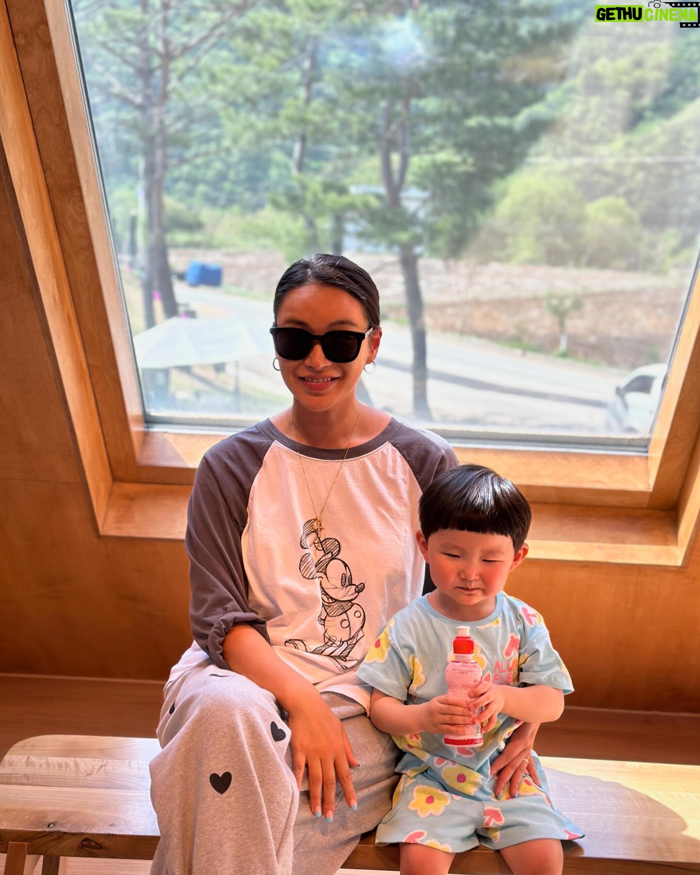 Bae Yoon-jung - 845 Likes - 우리의 춘천여행🩵
#34개월아기 #춘천여행#엄마랑아들#재율이네