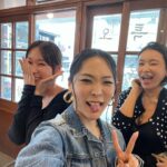 Bae Yoon-jung Instagram - 아니 있잖아요 오늘 밉지않는관종언니에 나와요... 세상센스있는 지혜가 불러줘서 냅다 다녀왔드랬죠 유부녀들 엄마들모이십쇼👍 근데 거짓말안하고 너무 우껴요.. 😎 6시15분에 업로드한데요 다들 뛰어가주세요❤️ . . #밉지않은관종언니 #엄마도좀쉬자 #이지혜#허니제이#배윤정