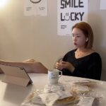 Bae Yoon-jung Instagram - 나의하루중 젤 소중한시간🙏 육퇴후 영화한편보면서 오징어먹으면 천국이죠🫣 6가지종류라 이것저것 골라먹는 요 쏠쏠한재미😏 그대들도 퇴근후 육퇴후 맥주한잔에 최고의주전부리 오징어뜯길바래요👍 절찬리 판매중입니당‼️ . . #빼언니샵