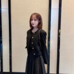 Bae Yoon-kyung Instagram - 추석 맞이 예쁜 옷으로 풀착장🫢 다들 즐거운 명절 보내세요☺️💕 #광고 #잇미샤 #추석빔 #가을아우터 #원피스
