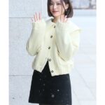 Bae Yoon-kyung Instagram - 눈오는 라디오 출근길🤍 추운날 예쁜 사진 감사합니다🫶🏻 오늘 저녁 9:50 kbs에서 만나요🙃 #아쉬탕가를아시나요