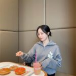 Bae Yoon-kyung Instagram - 🍩🍹🧡
