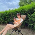 Bae Yoon-kyung Instagram - 비오기 직전 하늘.. ☁️🫧 그래도 좋았던 어제 한강🧡