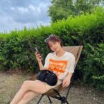 Bae Yoon-kyung Instagram - 비오기 직전 하늘.. ☁️🫧 그래도 좋았던 어제 한강🧡