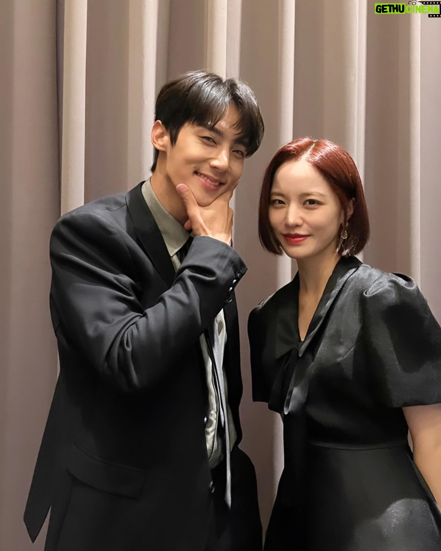 Bae Yoon-kyung Instagram - #μ λμ½ π¦ 5. 6ν ππ»@coupangplay ν립과 μΊλ‘€μκ² λ¬΄μ¨μΌμ΄ π«£