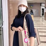 Baek A-yeon Instagram - 안녕하세요 여러분!💝 저희 가족에게 선물같은 아기천사가 찾아왔습니다! 미리 말씀을 못드려서 벌써 이 10개월의 여정의 반이 지나 5개월 뒤면 아가를 만날 수 있게 됐어요!👼🏻 태어나 처음인 엄마가 된다는건 생각보다 더 멋지고, 위대한 일들이라는것을 하루하루 몸으로 직접 느끼면서 지내고 있었습니다🥰 (feat. 엄마 고마워🥹) 태명은 ‘용용이’지만 성별은 딸이랍니다☺️🌸🩷 용용이랑 함께 건강하게 지내면서, 제 노래도 잊지 않고 들려드리도록 하겠습니다!!✨ 감사합니다🫶🏻 #용띠맘