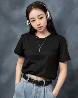 Baek A-yeon Instagram - 이게.. 나..??🫢
#이어북
