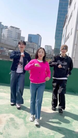 Baek A-yeon Instagram - 백아연님과 #이그말챌린지 ❤️‍🔥dc.us

#reels #dance #challenge #깐병 #틴스튜디오