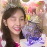 Baek A-yeon Instagram - 💜생일 축하 해주신 모든분들 고맙습니다💜 셀카 찍은게 없어서 캡쳐해서 사진 올리기,,😆