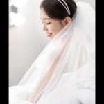 Baek A-yeon Instagram - 벌써 일주일🤍💍💐