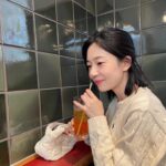 Baek Jin-hee Instagram – 🔋😶🔋