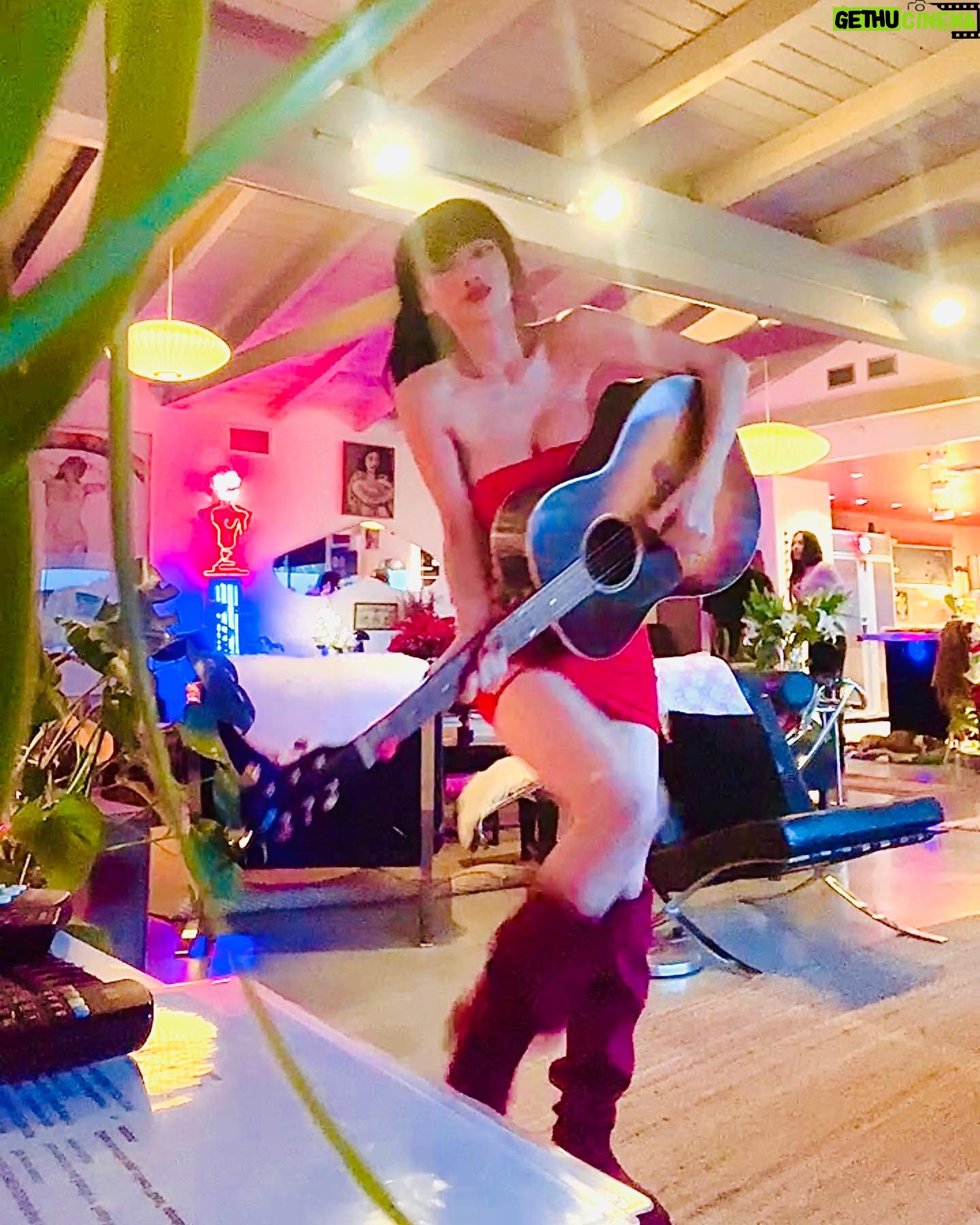 Bai Ling Instagram - Click the link in my bio for new #2024 gifts I made for you in my #fashionshop @bailinghollywoodpopularshop @quarantineromancee Sharing 10 candid photos of me last night in a #stunning #christmas #party which one do you want like? What a #fun #christmasdinner party I had so much fun with my friends, #eating #playingcards #dancing #tellingjokes playing #guitar and just chill β¦ Thank my friends for inviting me, to this #amazing #hollywood house party watching the beautiful city view of #losangeles and just feel the #christmasfeeling of love and contentment of #harmony β¦β¦.. I love #holidayseason because I get to connect with normal life and people in a very beautiful normal way, I love life when it is in a beautiful harmony , everything seams so natural and at ease, thatβs exactly what I had and thats magical to me. Grateful! Cookie: I am not looking, but my heart is open and excited to receiving beautiful magical things, to allow and to welcome another levee of #abundance and new love into my life. I give permission to Angels to show me amazing #miracles in the new 2024. Love from #Hollywood πππ #bailingmovie #fashion #healthylifestyle #bailingfashion #η½ι #η½ιι»ε½± #η½ιζε° #η½ιηε°θ »θ
° #positivevibes