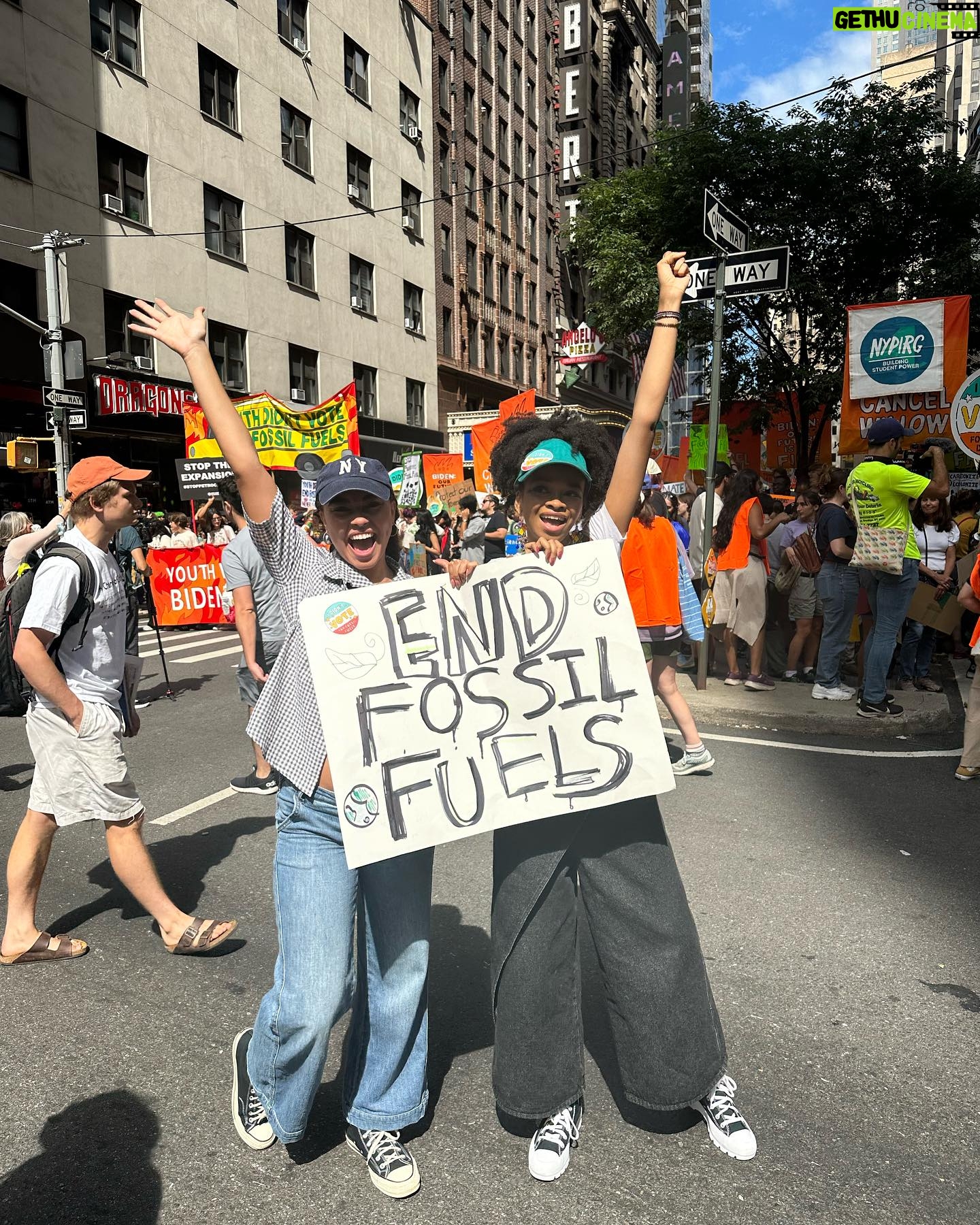 Bailey Bass Instagram - First protest!!! (please read below) I get very hesitant about sharing my personal views with you all because I truly don’t want to alienate anyone. First I wanna say that caring for the planet is so important. Truly, it’s simple. We take care of the planet or a lot of people will be hurt. Plus, I know most of y’all don’t want to settle on Mars anyways so I ask one thing…please please take care of this one. It’s our home🤍 p.s. you don’t have to wait to be the most educated about a movement to join it. Listen to your heart and follow it. Also, marching with @lizz.yu @mayasideas @saadamer and @sagelenier was all the vibes🌱 #climategirlie #hereforher #planetA