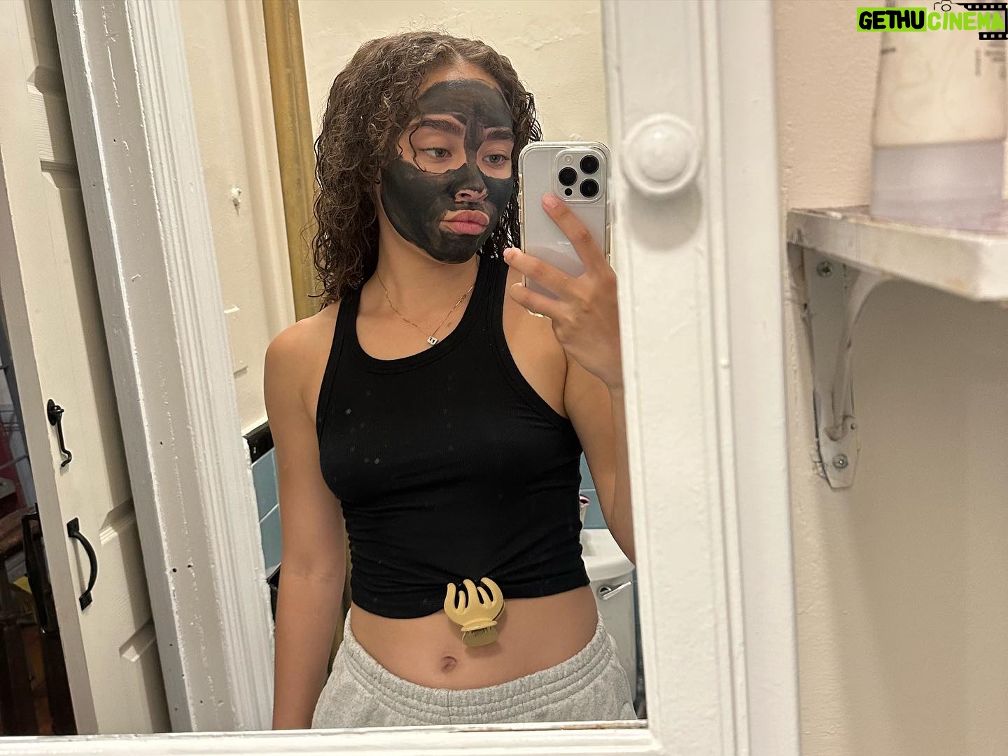Bailey Bass Instagram - Doggos and views and Disney and fun and smiles and chill🤍🤍🤍