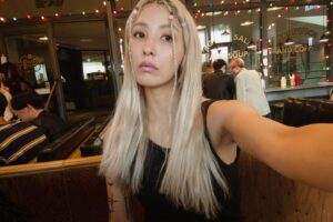 Bambi Watanabe Instagram - 2週間だけのロン毛💞
楽しんだ🙋‍♀️