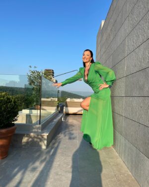 Banu Akdeniz Instagram - Eğlence başlasın 💃💃💃 #aybikesuatevleniyor @mmbahcecik @dogankopal @ozlemyldzmakeup 🧿🧿🧿 #düğünsezonu #instalike #instagood #instagram