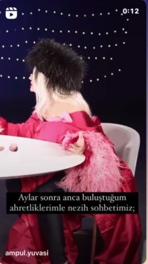 Banu Alkan Instagram - DÜNYA GÜZELLERİM MASADAN GÖRÜNTÜLER#istanbul #paris #london #newyork #india #dubai @dunyaguzellerimmasada @mustafakotan @bulentersoy.com.tr @safiyesoyman