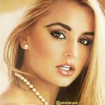 Banu Alkan Instagram - FİLİM KARESİ#istanbul #india #dubai #paris #london #berlin #newyork @kyliejenner @banualkanresmi