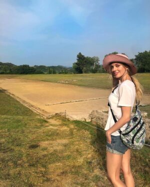Bar Paly Instagram - #Olympia , the birthplace of the #OlympicGames dating back to 776 BC. 
This is the FIRST Olympic stadium & the famous archway, that served as the entrance. 
#Olympia776BC - #Tokyo2020 🙌😎🥇