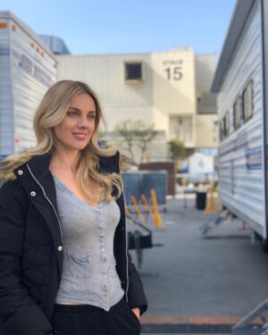 Bar Paly Instagram - #SetLife 🎬  Ready for tomorrows brand new episode of #NCISLA ? (It’s been a while, they can’t just leave us hanging like that 😫)