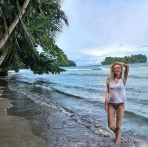 Bar Paly Instagram - #Sky above, #sand below, #peace within 🌍🙏