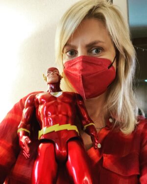 Bárbara Muschietti Instagram - All matching for our DC Fandome little surprise on October 16th. Link in bio for times…🇦🇷 Me pega todo! Esperando para compartir una pequeña sorpresa durante el DC Fandome el 16 de Octubre. Link en la bio para horarios.