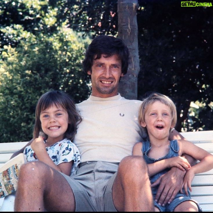 Bárbara Muschietti - 9.8K Likes - Papi Happy Birthday! Thank you for taking us everywhere when we were kids and thank you for letting us take you everywhere now that we are older. Greatest dad, best friend, best serve! Stop fighting with mom 🤣we love you hasta el infinito. 🇦🇷 Feliz cumple Pa! Gracias por llevarnos a todos lados cuando éramos chicos, y gracias por dejar que te llevemos a todos lados ahora que somos menos chicos . Mejor padre, mejor amigo, mejor saque. No te pelees con mami.🤣Te queremos hasta el infinito.
