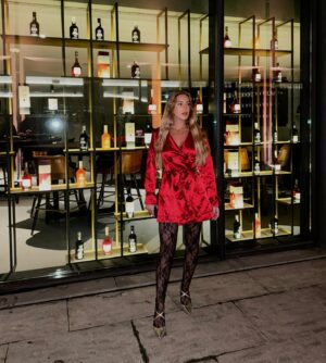 Bárbara Parada Instagram - At night🥀